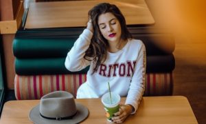 成功を妨げる否定的なセルフトークを肯定的に変更するための練習と例文